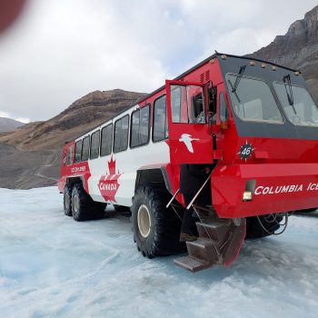 האוטובוס בקרחון קולומביה