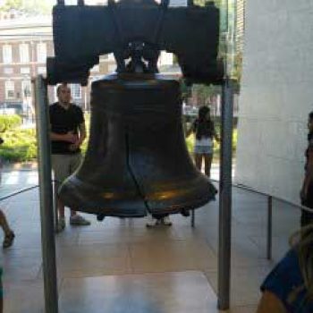 טיול מחוף לחוף בארה"ב – מבקרים בפעמון החירות בפילדלפיה, ניו יורק, לוס אנג'לס ועוד